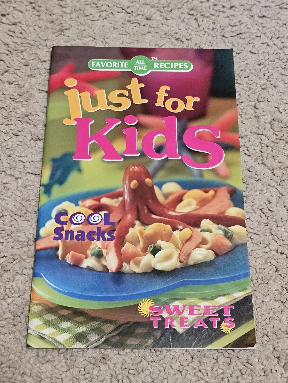 New! Vintage Cookbook Just for Kids Cool Snacks Sweet Treats Favorite Recipes